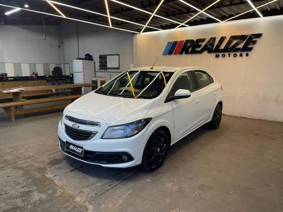 CHEVROLET ONIX 1.4 MPFI LT 8V FLEX 4P MANUAL
